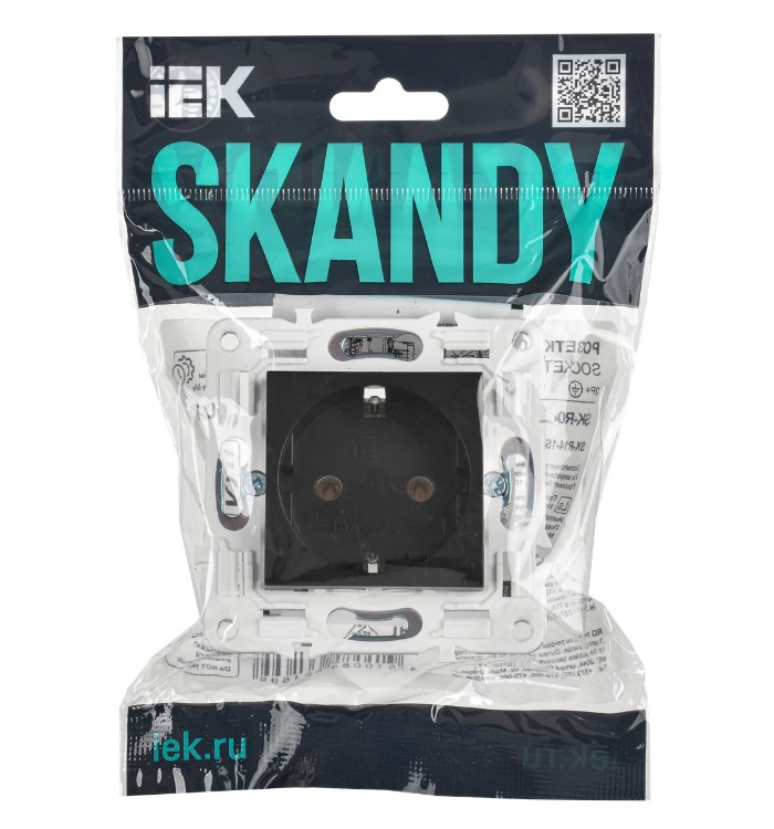 Фото Розетка SKANDY 16А с заземл. без защ. шторок SK-R05Bl черн. IEK SK-R11-16-K02 (1)