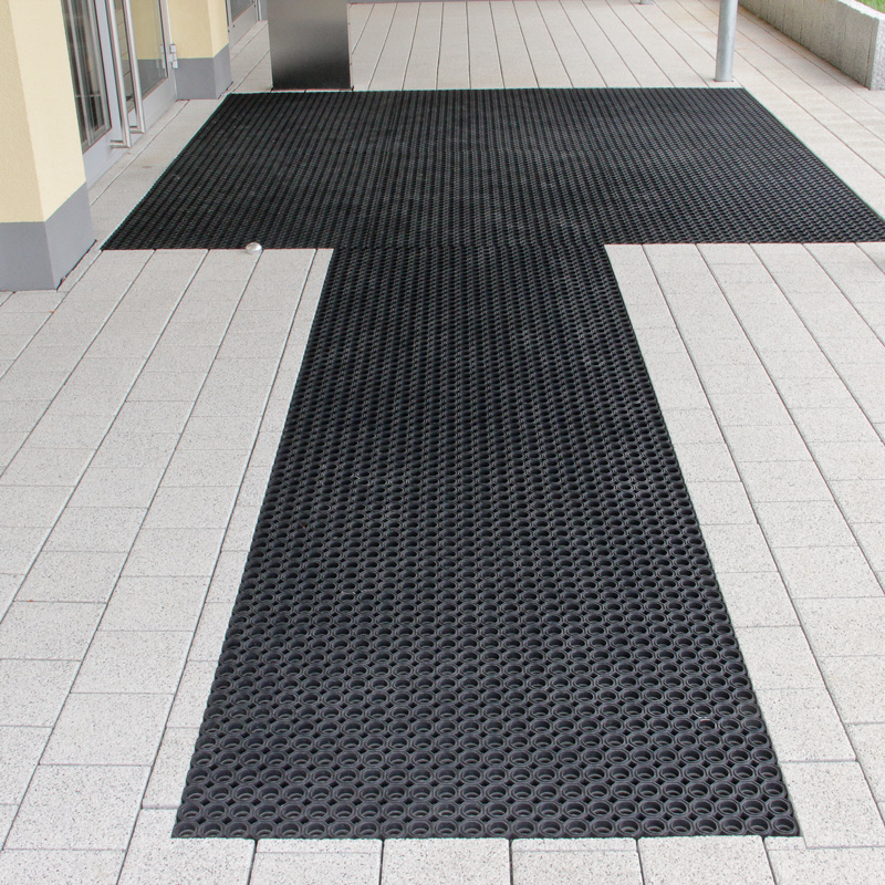 Фото Грязезащитный резиновый мат для зон входа/выхода и проходных зон, черный (1000 x 1500мм) {BMGXS100150}