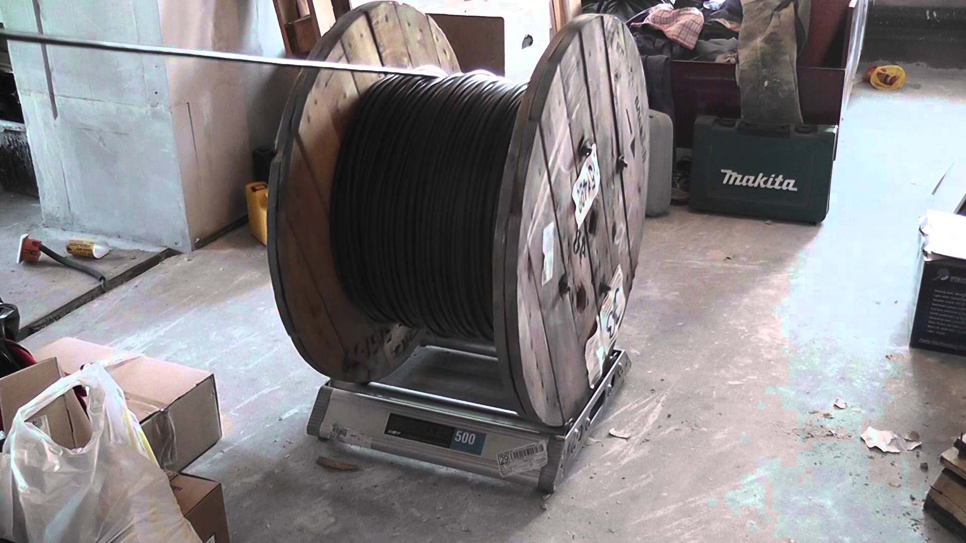 Фото Размотчик кабеля Uniroller 510 в катушках до 200 кг {rol90103} (1)