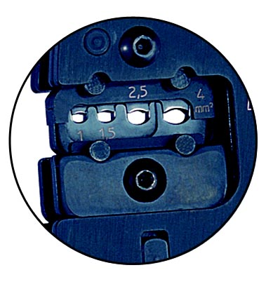 Фото Пресс-клещи Klauke для опрессовки соединителей Multi-Contact MC4 (сечение 1.5-4 мм², в т.ч. для монтажа систем солнечных батарей) {klkK90MC41} (1)