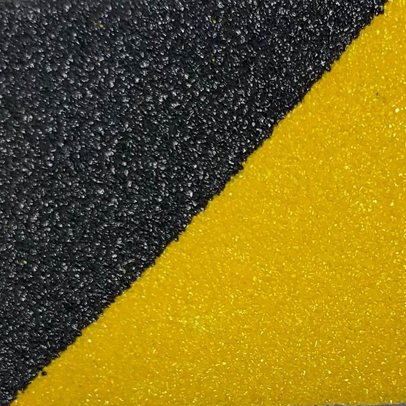 Фото Универсальная противоскользящая лента Vell, желто-черная (100 мм х 18,3 м) {400181} (2)