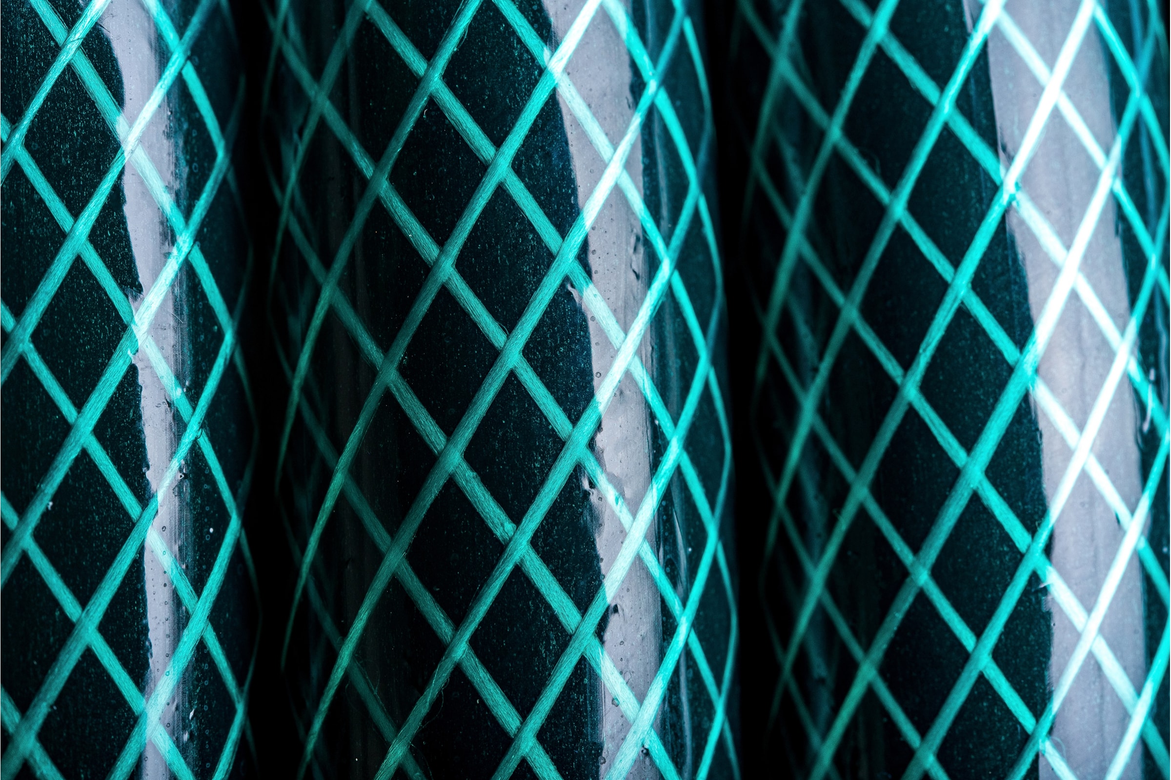 Фото Шланг поливочный ПВХ,трёхслойный армированный 3/4", 50м (зелёный) Вихрь {73/7/2/2} (1)