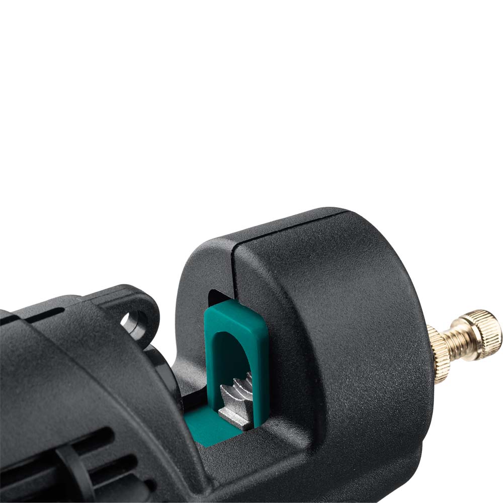 Фото Пистолет клеевой (термоклеящий) "PRO", KRAFTOOL 06843-300-12, электр, двухкомп корпус, регулятор темп, выход клея 1,5 кг/час, d=12мм, 300Вт (5)