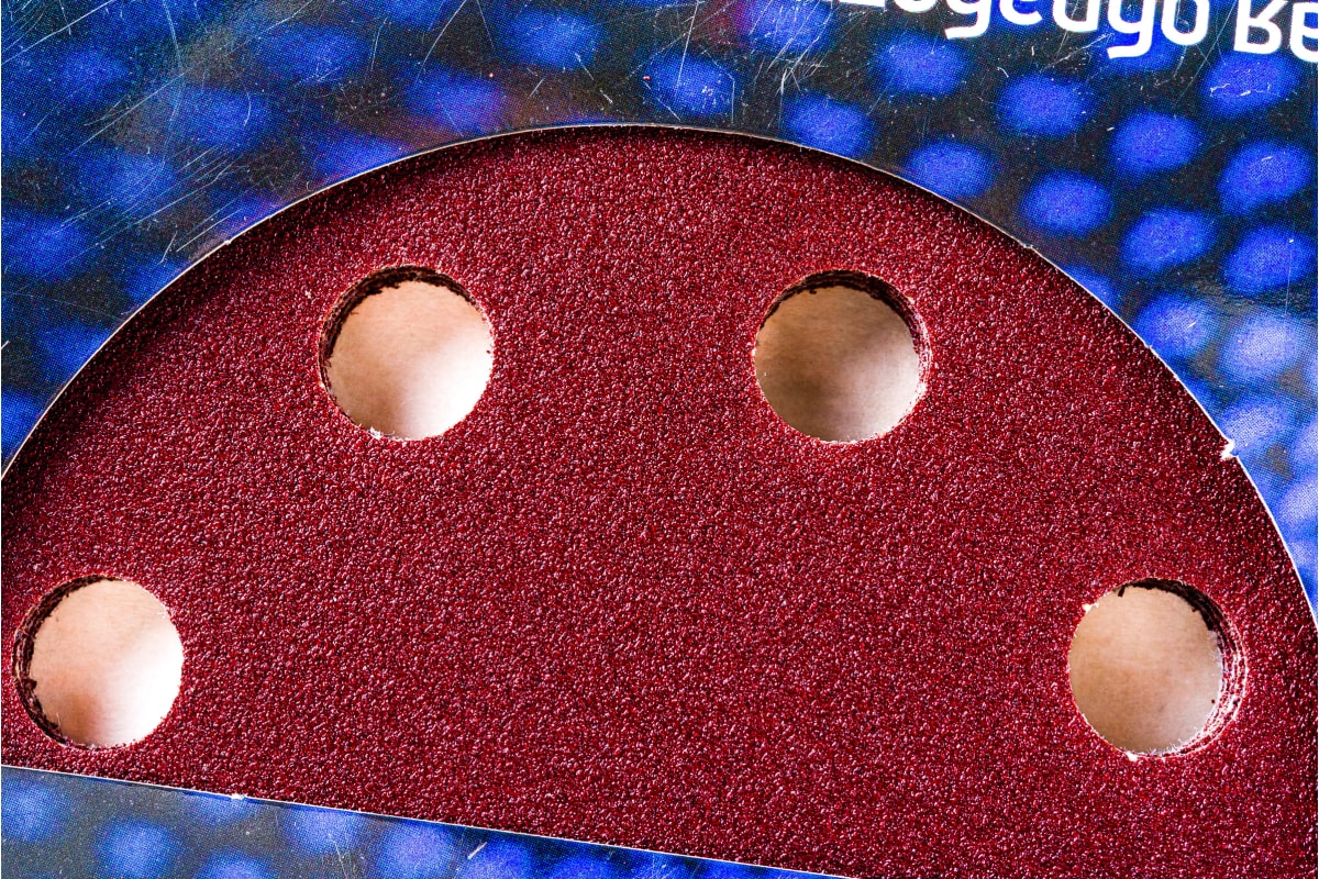 Фото Круг шлифовальный PATRIOT на липучке, 150мм, 8 отверстий, Р120, 5 шт {820010114} (3)