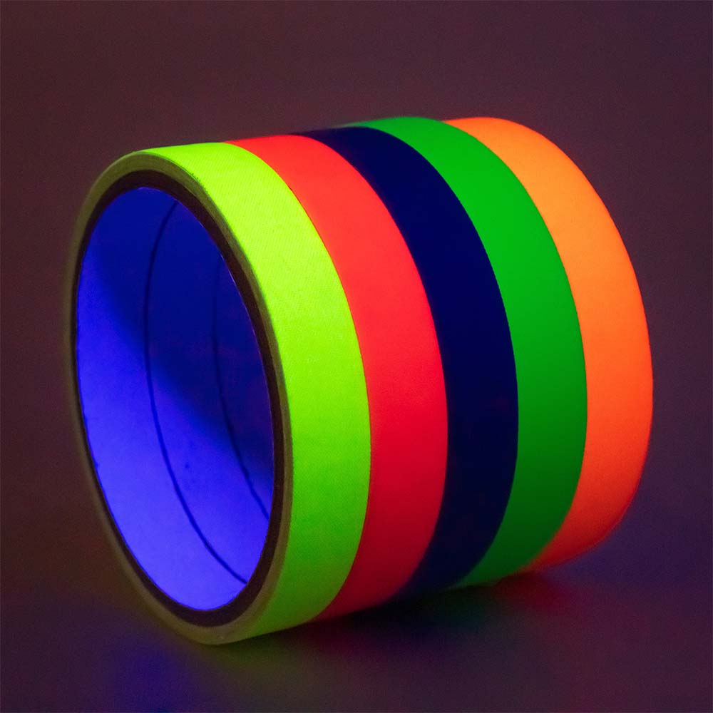 Фото Флуоресцентная клейкая лента Vell, светится при ультрафиолете, набор 5 цветов, 15 мм х 3 м {1396315} (11)