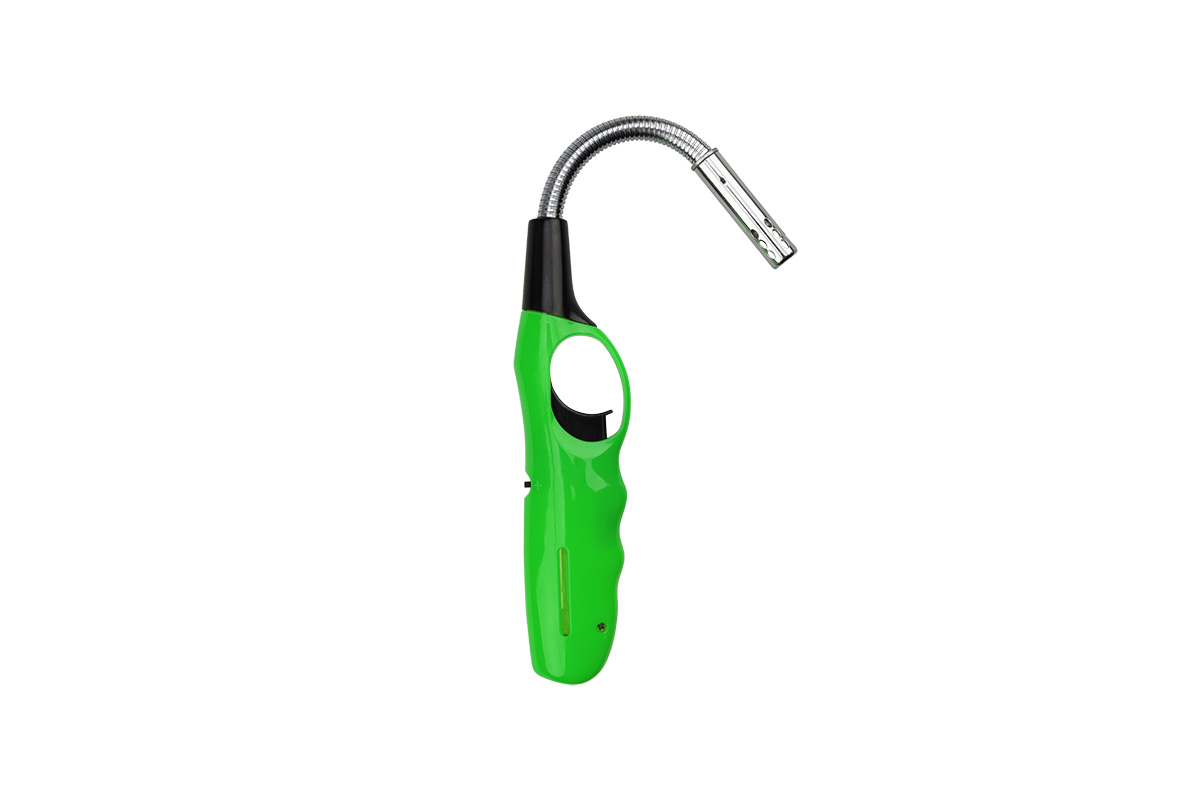 Фото Бытовая газовая пьезозажигалка с классическим пламенем многоразовая (1 шт.) зеленая СК-302W с гибким стержнем СОКОЛ {61-0965} (1)