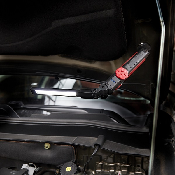 Фото Фонарь автомобильный с регулировкой яркости, поворотным магнитом, индикатором зарядки и встроенным аккумулятором REXANT {75-8042} (2)