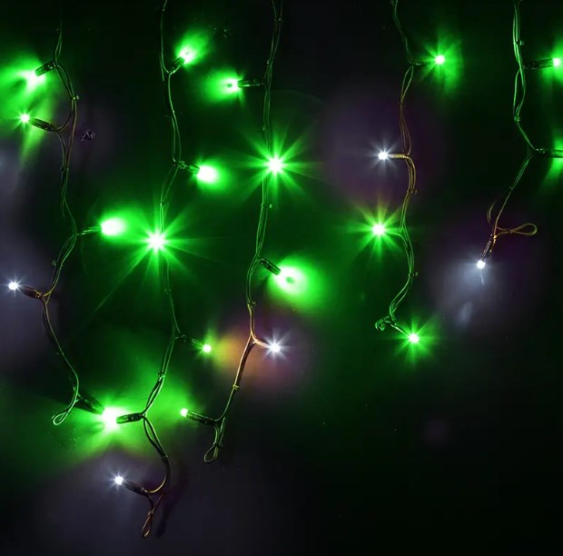 Фото Гирлянда Айсикл (бахрома) светодиодный, 4,0 х 0,6 м, с эффектом мерцания, черный провод "каучук" {255-234}