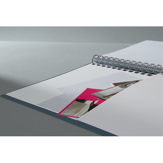 Фото Блокнот Notizio на спирали, пластиковая обложка, в линейку, А5, серый (90 л) {7014} (4)