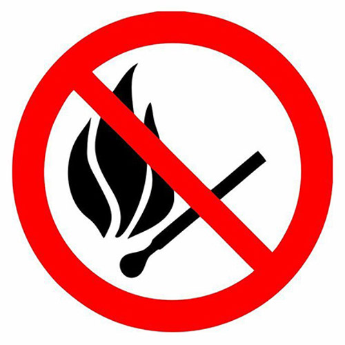 Фото Табличка ПВХ информационный знак «Запрещается пользоваться открытым огнем и курить», d - 180 мм, Rexant {56-0056-2}