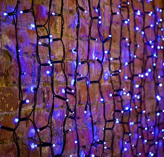 Фото Гирлянда "Светодиодный Дождь" 2х3м, постоянное свечение,черный провод, 230 В, диоды синие, 760 LED {235-143}