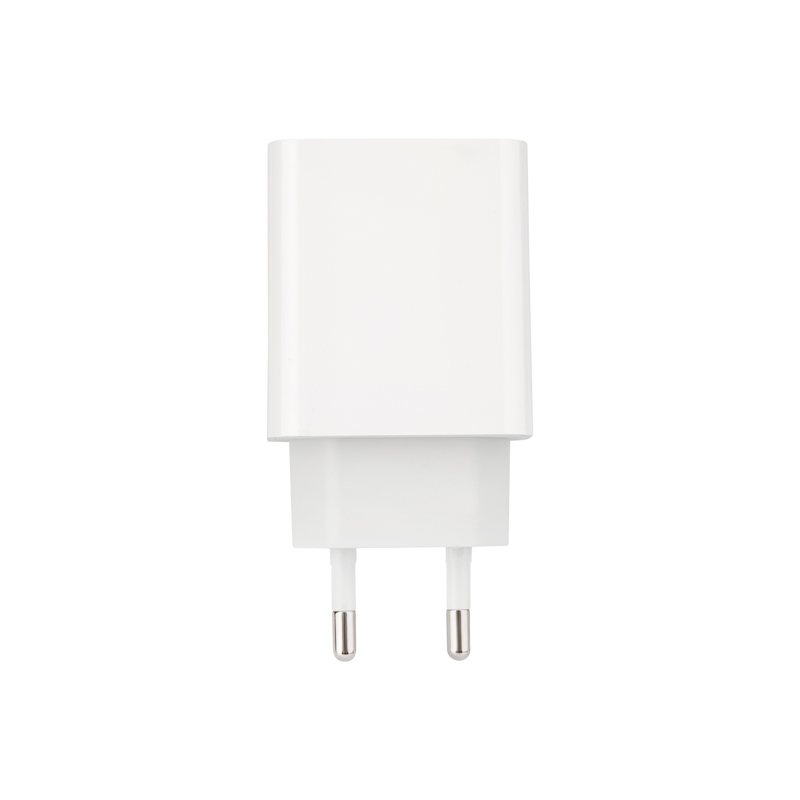 Фото Сетевое зарядное устройство REXANT USB-A+USB-C адаптер, 18W белое {18-2216} (3)