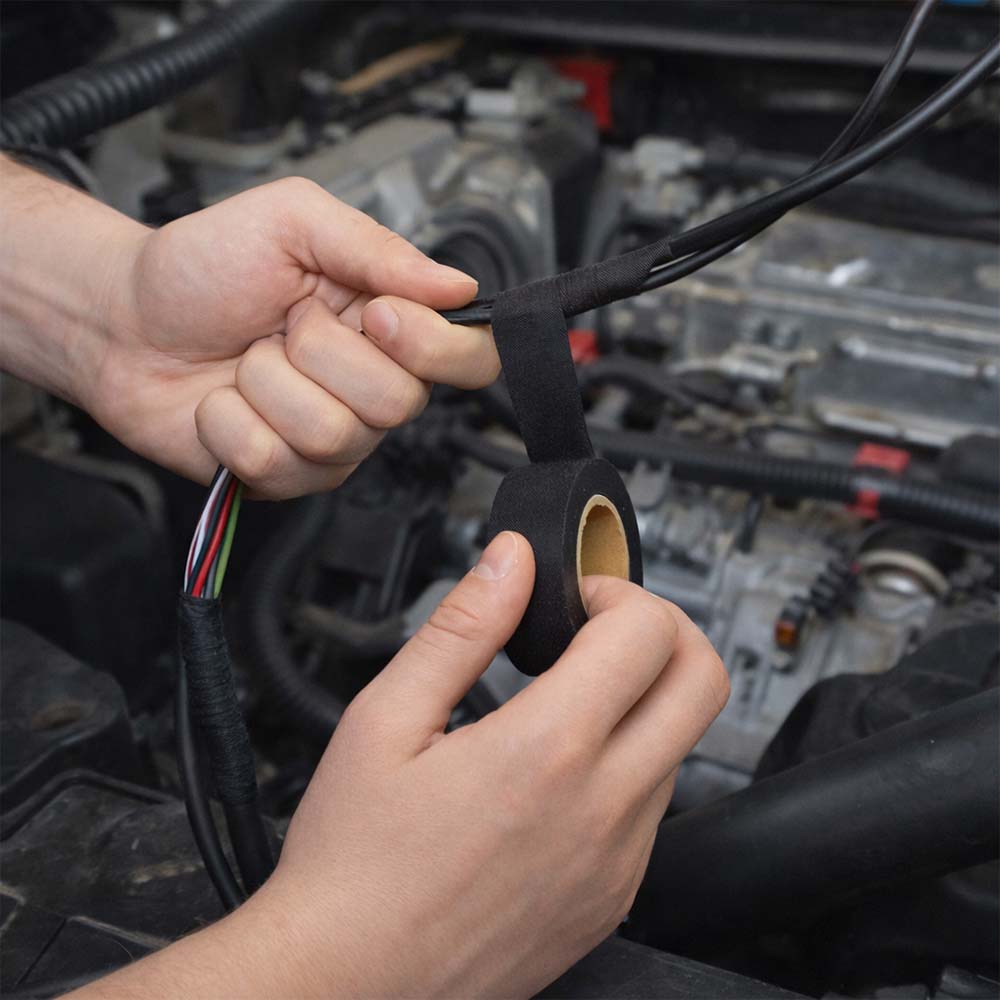 Фото Изолента Vell автомобильная для проводки, термостойкая, 19 мм х 15 м, черная, ПЭТ-ткань {1398265} (3)