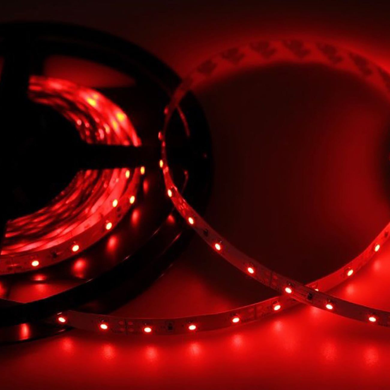 Фото Светодиодная лента 8 мм, красный, SMD 2835, 60 LED/м, 12 В, Lamper {141-331} (3)